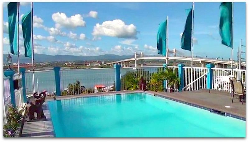 Hotel Cesario Мактан Экстерьер фото