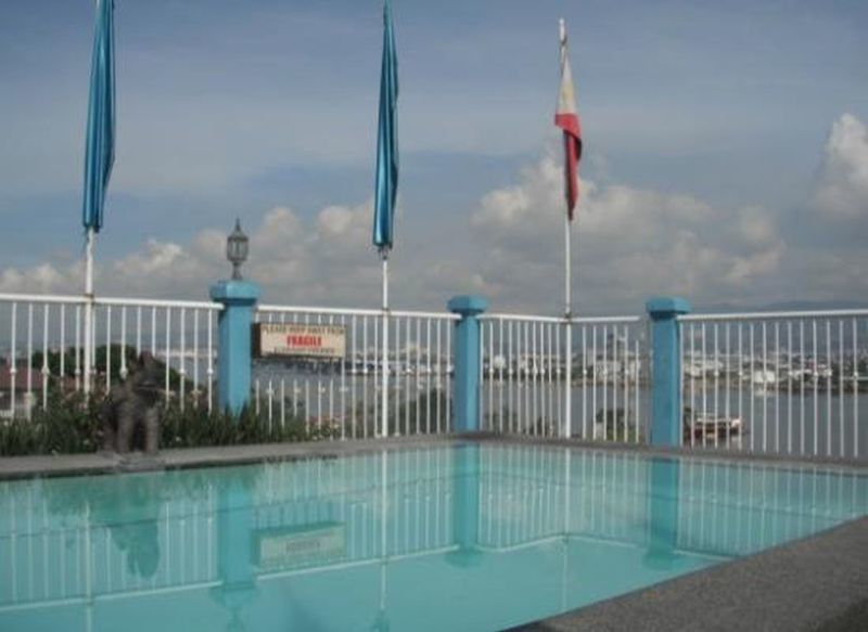Hotel Cesario Мактан Экстерьер фото