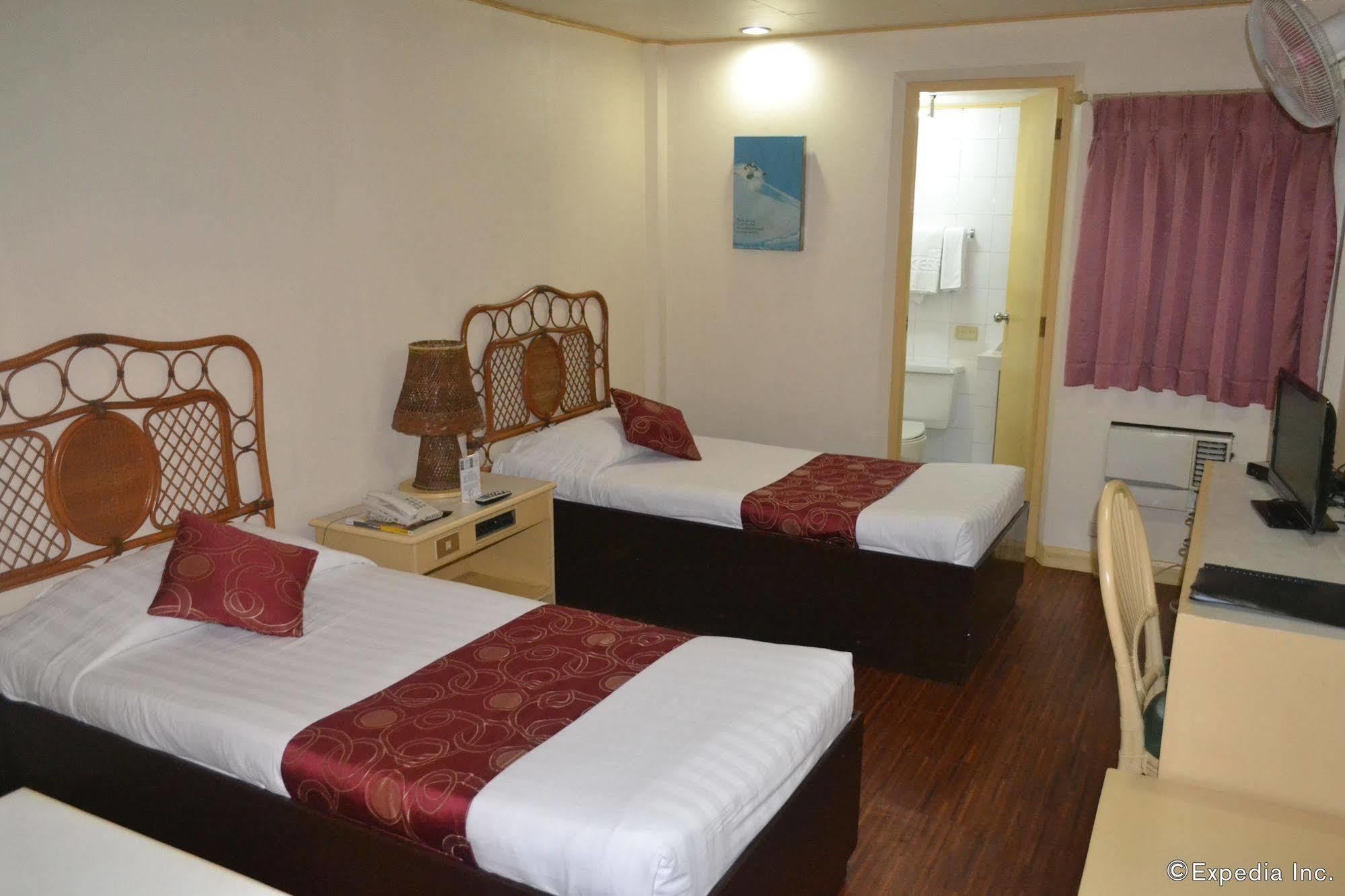 Hotel Cesario Мактан Экстерьер фото